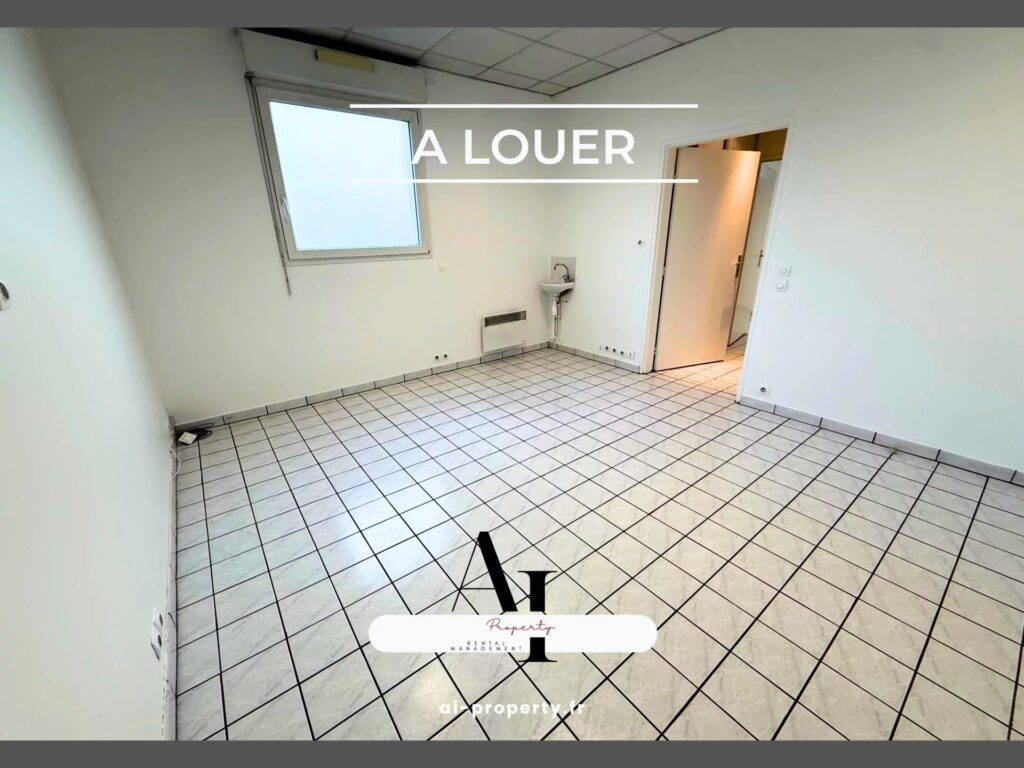 Location Commerce de 58.54m²  à Argenteuil