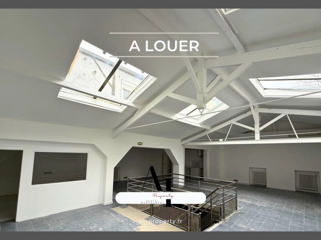 Location Commerce de 245m²  à Le Pré-Saint-Gervais